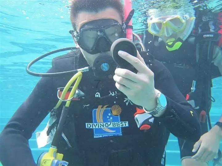 浪漫衣裙